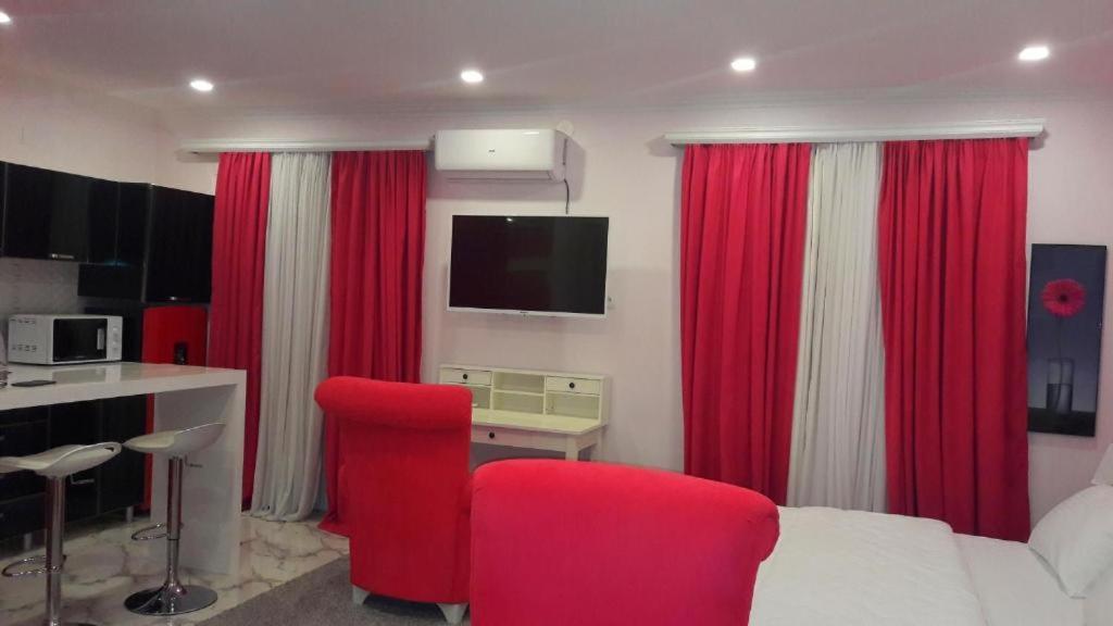 Hotel Lilo Near Airport Tbilissi Extérieur photo