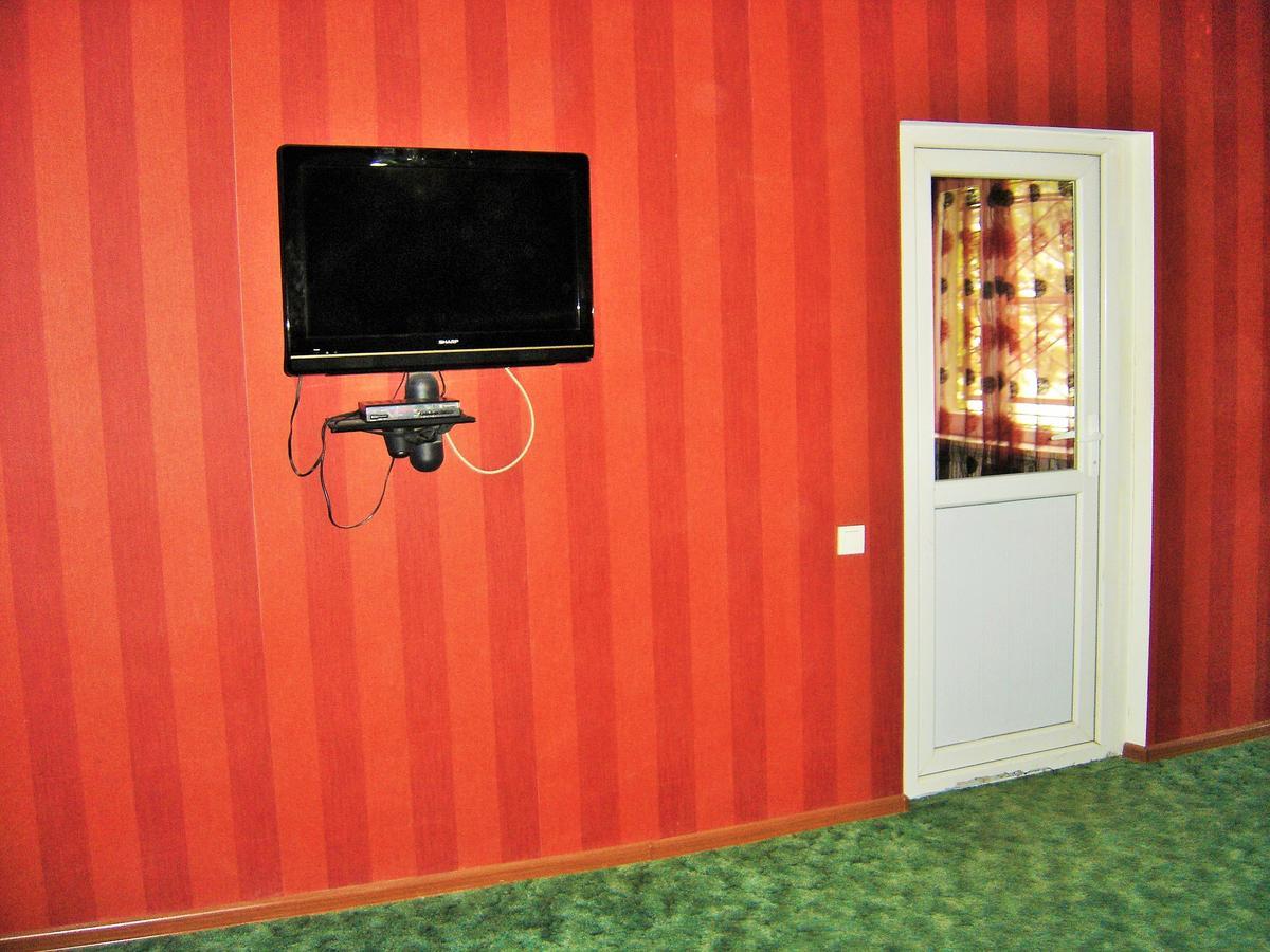 Hotel Lilo Near Airport Tbilissi Extérieur photo
