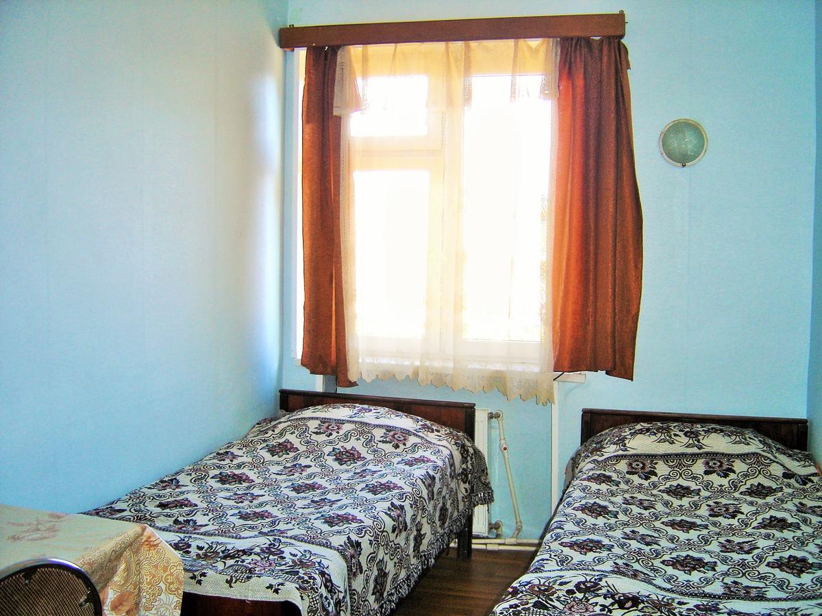 Hotel Lilo Near Airport Tbilissi Extérieur photo
